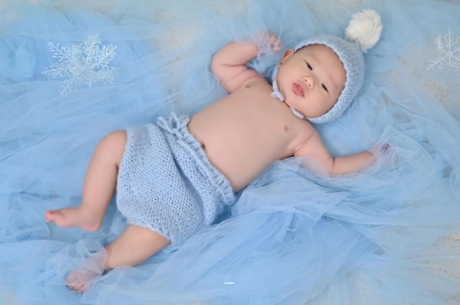 余江宝宝老喊肚子疼还发烧